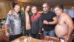 Robert Sheehan Instagram - Ricky Air D’n’D review (Dope and Drinks) - Fuckin awesome!! Except waking up every morning with Randy spooning me @trailerparkboysofficial