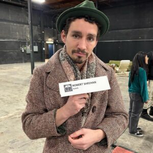 Robert Sheehan Instagram - Our last final and leg - the beginning of the End ☔️ @umbrellaacad @tom.hopperhops @castanedawong @emmyraver @aidanrgallagher @elliotpage @justinmin @steveblackmantv @netflix @netflixuk 😌