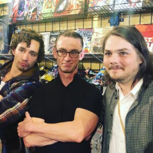 Robert Sheehan Instagram - Happy Chuck Day! It’s a new National Holiday. To commemorate the day I rubbed shoulders and more besides with @chuckpalahniuk ! Oh, and @gerardway was there too 🙃🥳❤️😈🥳