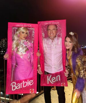 Roberto Justus Instagram - LIMITED EDITION 💞 Barbie & Ken in NYC 😂 tudo pela @lujustus (Seu presente de 30 anos!) hahaha quando a Lu me mandou msg pedindo pra irmos na festa dela de Barbie e Ken, eu obviamente amei, mas e como conseguir convencer o Roberto?! 😹 aqui estamosss! E aí aprovado?!