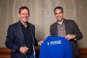 Robin van Persie Instagram - Thrilled to announce I've signed for @feyenoord for the third time in my career, as youth coach for the U16s and as part of the First Team staff ahead of the 21/22 season ✍️ I’m very excited for this opportunity and I can't wait to start this new chapter in my life 💪 Big thanks to @feyenoord and my agents and friends of @segfootball