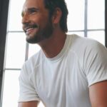 Rodrigo Santoro Instagram - Ontem foi dia de reencontrar os amigos e falar de #BomDiaVerônica. O grand finale estreia na @netflixbrasil agora no dia 14 de fevereiro. Te vejo em casa 📺