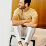 Rodrigo Santoro Instagram - Encerrando o ano com a tradição e elegância de @zegnaofficial #Publicidade