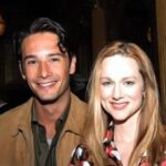 Rodrigo Santoro Instagram - Em 2023, #Lost e #LoveActually continuaram ganhando o mundo e figurando nos rankings mundiais. A todos vocês que assistem, comentam e compartilham suas opiniões, muito obrigado🌻 (A última foto não está muito nítida mas vale pela lembrança❤️) #Tbt
