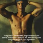 Rodrigo Santoro Instagram - Um dos maiores astros brasileiros em Hollywood, o fluminense @rodrigosantoro, 48, despontou em novelas e séries globais e, depois, deslanchou com uma carreira internacional. Estrelou trabalhos como 𝑆𝑖𝑚𝑝𝑙𝑒𝑠𝑚𝑒𝑛𝑡𝑒 𝐴𝑚𝑜𝑟 e 300, além de séries do naipe de 𝐿𝑜𝑠𝑡, 𝑊𝑒𝑠𝑡𝑤𝑜𝑟𝑙𝑑 e, a mais recente, 𝑊𝑜𝑙𝑓 𝑃𝑎𝑐𝑘. Agora, tornou-se o vilão da última temporada de 𝐵𝑜𝑚 𝐷𝑖𝑎, 𝑉𝑒𝑟ô𝑛𝑖𝑐𝑎, da @netflixbrasil.  Em entrevista para a GQ Brasil, o ator fala sobre a paixão pelos esportes, o gosto pela poesia e o horror à zona de conforto. Cola em gq.globo.com Fotografia: @gustavozylbersztajn Texto: @carolmudjo Styling: @rafaellazzini Beauty: @patrickpontes Direção Criativa: @ap.work Segunda câmera de fotografia: @luismoraisfoto Assistente de foto: @ander_sb77 Assistente de foto: @bruto_1994 Tratamento de imagem: @doctorraw_retouching