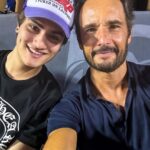 Rodrigo Santoro Instagram – Comecei a acompanhar o tênis há pouco tempo. É um esporte que descobri jogando com amigos e acabei me apaixonando pela sua complexidade e beleza. 
Essa semana foi intensa para os admiradores do tênis. Tivemos a oportunidade de testemunhar grandes jogos nas quadras do @rioopenoficial, a exemplo do jovem fenômeno João Fonseca. Fico admirado com o seu perfil destemido. 
Esses dias de torcida e emoção vão ficar guardados na memória.
#RioOpen10Anos 🎾

@reserva Rio de Janeiro, Rio de Janeiro