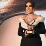 Rogena Instagram - الحمد والشكر لله 🙏 جائزة التميز فى مهرجان Dear Guest 2023 عن دورى فى مسلسل #ستهم رمضان 2023 Styled by @saeedramzi Dress @fouadsarkisofficial Make up @lopna_hrrouss @alsagheersalons Hair @minasaeedhairstylist Jewelry @glamour.jewellery Suit @concrete_official @ashrafzakyoffical ❤️
