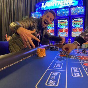 Romain Grosjean Instagram - Vegas GP
Enjoying a fake casino in the paddock with @laurentdupin_f1