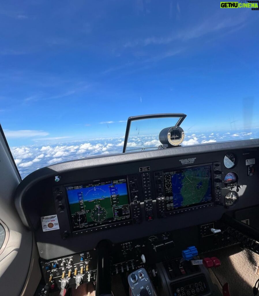 Romain Grosjean Instagram - Florida from the sky #captainphoenix Miami, Florida