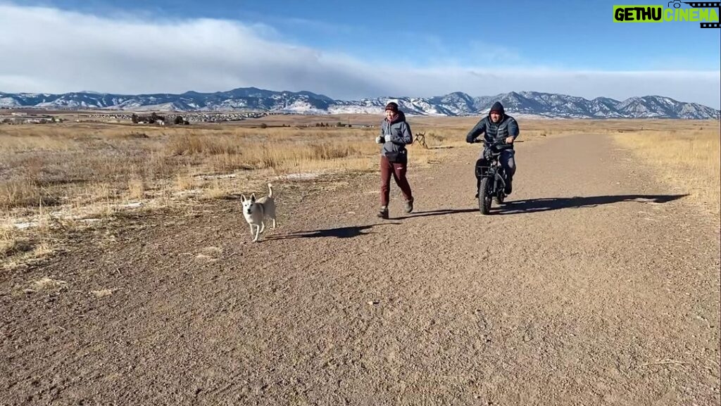 Rose Namajunas Instagram - Finally got to try our @rogue.ridge e-bike on one of my favorite running trails! Worked great even when there was some snow on the trail pretty impressed and can go real fast too 🚲💨