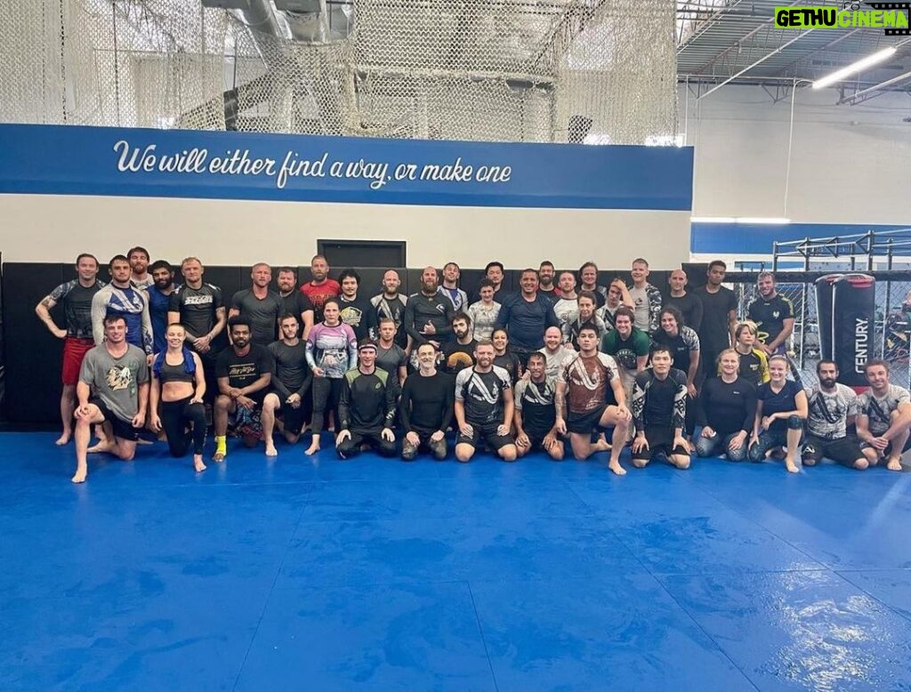Rose Namajunas Instagram - Good rolls @theacademymn #Repost @deleveled ・・・ We celebrated today, by grappling, kicking, & punching each other🙏 Always know your goals. Strive to be at the edge of your comfort zone. . . . #training #martialarts #goals #flow #operanonverba #teamacademy #hardwork #persistence #bjj #jiujitsu #grappling #muaythai #kickboxing #jiujitsulifestyle #bjjlifestyle