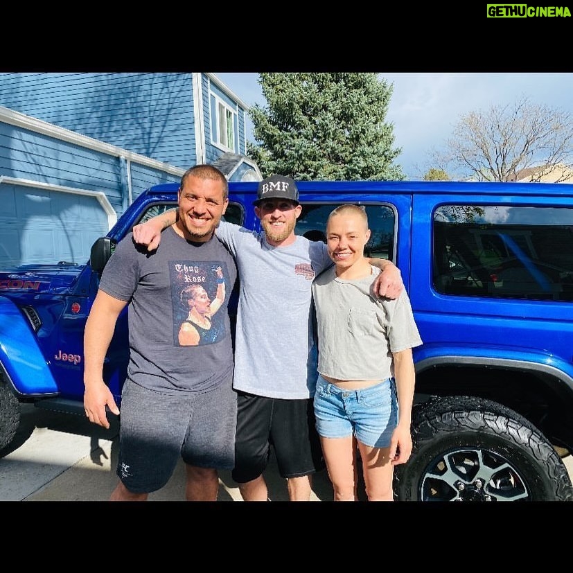 Rose Namajunas Instagram - Thanks @tmarks10p for detailing our jeep we desperately needed it 🥴 and it was by far the best detailing work I’ve ever seen! Even the engine got some work like we as if we got it just off the lot! Check out @tkocleaning_atx for the best detail service!