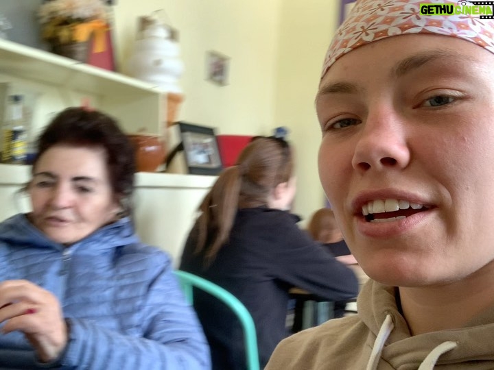 Rose Namajunas Instagram - Yesterday was Lithuanian Mother’s Day! Esu labai dėkinga savo močiutei, be jos negalėčiau kalbėti lietuviškai!