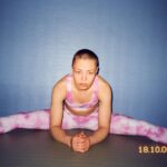 Rose Namajunas Instagram - Thug Rose X Defer 🌹 A Collaboration with 2 x UFC World Champion @rosenamajunas and Los Angeles pioneer graffiti artist @deferk2s inspired by telling their authentic story through their craft, whether it be mix martial arts or street art. Combat sport meets the streets in a sport collection for mens and womens with all the perfomance attributes. Now available in the best retail stores around the world and online in the link 🌐 @rosenamajunas @deferk2s @rvca @rvcasport @pmtenore #balanceofopposites #rvcasport