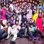 Roshini Haripriyan Instagram - What a wonderful journey ♥️♥️♥️ Learned a lot of things with this beautiful family. Earned amazing friendships in this set. Will definitely miss each and everyone ♥️🥰 Thank you for this wonderful opportunity @ravoofa.h.k ma’am and @parthiv.mani sir @mediamasons . 🤍🤍🤍 #cookwithcomali3 #roshni #roshniharipriyan
