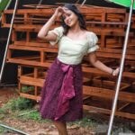 Roshini Haripriyan Instagram - 🤍🤍🤍🤍 Styled by @paviiiee_08 Outfit @abinayadesignerstore Photography @sat_narain #cookwithcomali #roshniharipriyan #roshni