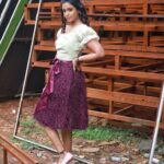 Roshini Haripriyan Instagram - 🤍🤍🤍🤍 Styled by @paviiiee_08 Outfit @abinayadesignerstore Photography @sat_narain #cookwithcomali #roshniharipriyan #roshni