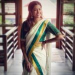 Roshini Haripriyan Instagram - Never ending love for traditional outfits ♥️ Outfit from @usabridalstudio #cookwithcomali #cookwithcomali3 #roshni #roshniharipriyan