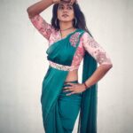 Roshini Haripriyan Instagram - serenity ♥️ Gorgeous outfit @aroaha_designstudio #cookwithcomali #cookwithcomali3 #roshni #roshniharipriyan Chennai, India