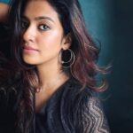 Roshini Haripriyan Instagram - Black 🖤 #selfportrait #cookwithcomali3 #roshiniharipriyan #roshni #black Chennai, India