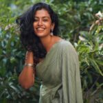 Roshini Haripriyan Instagram - Kaadhal Rathiye♥️ 📷 @aiisxhwar 👗 @mathugai_handlooms #roshniharipriyan Chennai, India