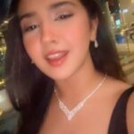 Roshni Walia Instagram - Aaj kal ki kahani 🤪 . . . . #roshniwalia #talks #latenight #party #explore #foryou 🔚
