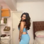 Roshni Walia Instagram - Tv pe gaane laga ke ready hone ki vibe alag hai 🤪 . . . . . #hasshass #sia #diljitdosanjh #punjabi #roshniwalia #cute #dance #trending #explore #foryou 🔚