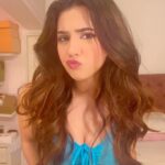 Roshni Walia Instagram - Obsessed with @diljitdosanjh songs and myself 🤪 . . . . . #kinnikinni #roshniwalia #trending #explore #diljitdosanjh #punjabi 🔚