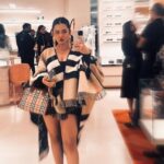 Roshni Walia Instagram - What a beautiful night 🤍 . . . . #jioworldplaza #luxury #roshniwalia #fashionshow #burberry #manishmalhotra #manishmalhotraworld 🔚 Jio World Plaza