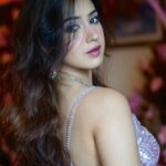 Roshni Walia Instagram - 🫰 India