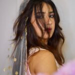 Roshni Walia Instagram - 💕 . . . Shot by - @sufidoo @themadinfluence Styled by:- @nehaadhvikmahajan 👗Outfit:- @neerusindia . . . #ganeshchaturthi #indian #traditional #lehenga ✨🔚 India