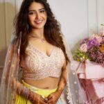 Roshni Walia Instagram - 💕 . . . Shot by - @sufidoo @themadinfluence Styled by:- @nehaadhvikmahajan 👗Outfit:- @neerusindia . . . #ganeshchaturthi #indian #traditional #lehenga ✨🔚 India