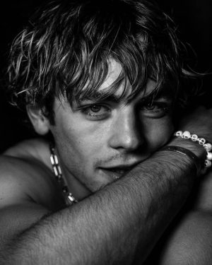 Ross Lynch Thumbnail - 2.3 Million Likes - Top Liked Instagram Posts and Photos