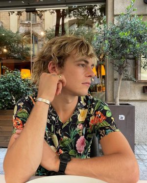 Ross Lynch Thumbnail - 1.9 Million Likes - Top Liked Instagram Posts and Photos