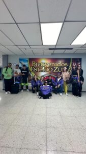 Roxana Díaz Instagram - Saliendo al @teatrobaralt muy emocionados a pocos días del estreno de #dramaticas Gracias Maracaibo !!!! @ortizscarlet @hildaabrahamzoficial @soylupitaferrer @soyroxanadiaz @carlosghaydon @luisgeronimoabreu @betancourtaroldo @hispanomedio @danielferrerc Estreno este lunes 16 de oct por @venevision