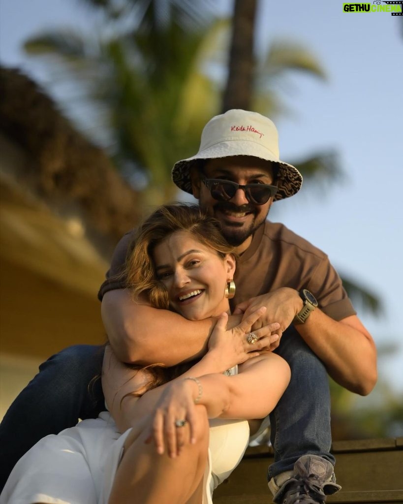 Rubina Dilaik Instagram - We love #love , #travel and this journey together . . : . #JourneyLabel #TravelWithJourneyLabel #ThinkHolidayThinkJourneyLabel #YouAreSpecial #LuxuryHoliday #PlanetHollywoodGoa #FamilyGetaway @travelwithjourneylabel @planethollywoodgoa @viikingclub Planet Hollywood Beach Resort Goa