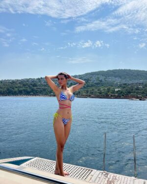 Ruhi Singh Instagram - I like big boats and I cannot lie