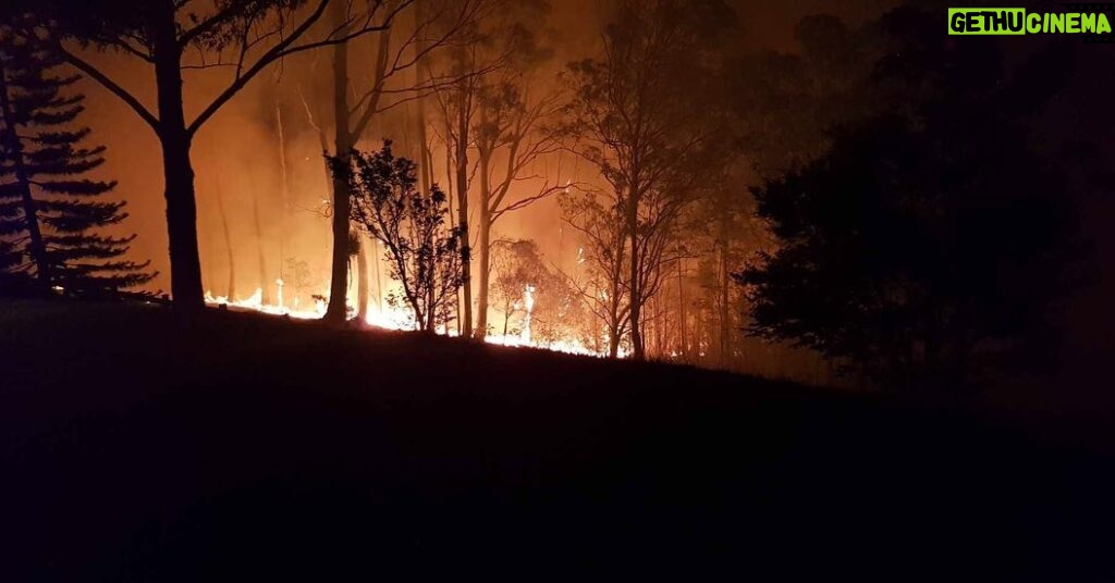 Russell Crowe Instagram - I’m not in Australia. My family are safe, billeted with friends. Fire hit my place late in the day yesterday. My heart goes out to everyone in the valley.