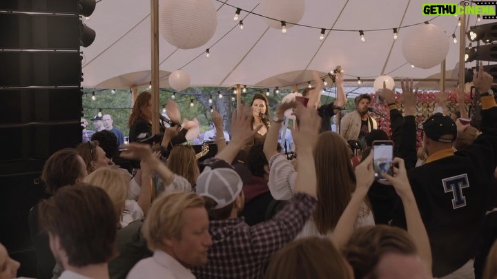 Russell Crowe Instagram - .@Indoorgardenparty Stockholm Saturday night #5 @alanthomasdoyle @lorraineoreillymusic @carlfalkmusic @samanthabarks @scottchristophergrimes