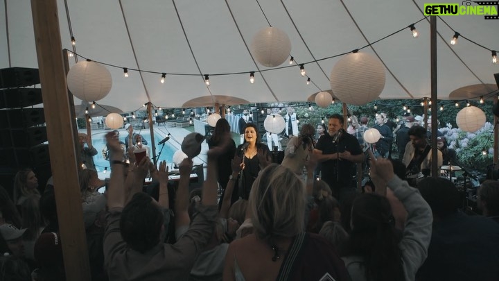 Russell Crowe Instagram - .@Indoorgardenparty Stockholm Saturday night #4 @alanthomasdoyle @lorraineoreillymusic @carlfalkmusic @samanthabarks @scottchristophergrimes