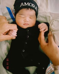 Russell Wilson Instagram - Amora Princess Wilson 9lbs 1oz We Love You so much!