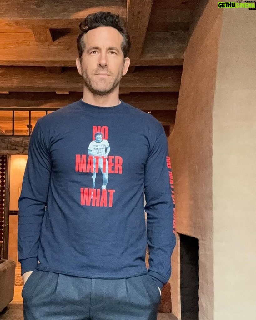 Ryan Reynolds Instagram - This year’s limited edition #TerryFoxRun shirts are now available. All proceeds benefit cancer research. I’ve been doing this run since I was a little kid. The @terryfoxfoundation has helped countless people — standing on the shoulders of the great, Terry Fox. 🇨🇦