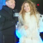 Ryan Seacrest Instagram - Let’s end 2023 on a high note 💫 Tune in to @RockinEve NOW or listen on @iheartradio ! NYC Times Square