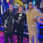 Ryan Seacrest Instagram - There’s no place like Times Square on @rockineve 🙌🏻 What a fun night. Happy new year! Outfit: @brunellocucinelli_brand Hair/Grooming: @jaysonstacy Styled by: @mrmiles_siggins Times Square, New York City