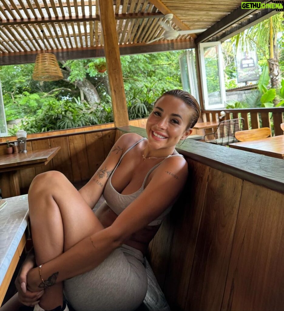 Rym Renom Instagram - Bali makes me feel good and free 🦋 Bali, Indonesia