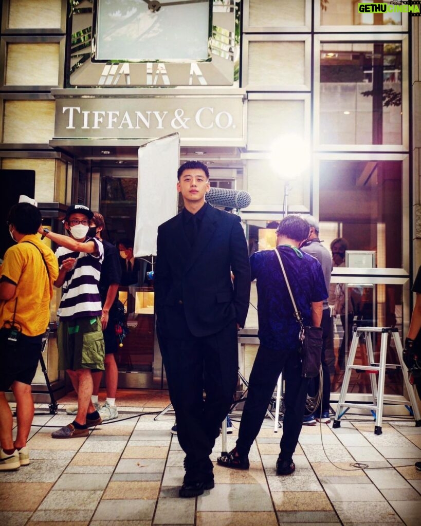 Ryoma Takeuchi Instagram - 新　Tiffany & CO 　　　　　　　　　　　 　　　　　　　　　　　　　　　買う。 #六本木クラス #tiffany