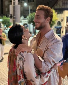 Saad Lamjarred Instagram - في عيد المرأة، أرفع التحية لأمي وزوجتي، ولكل نساء العالم، فهنّ ركائز حياتنا وأنوار تشع بالحب والقوة. #saadlamjarred1 #saadlamjarred #الله_يبارك_فعمر_سيدي #love_my_fans_forever_and_ever @nouzha.regragui