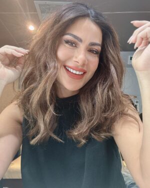 Saba Mubarak Instagram - Hi everyone how have you been ???? I’m sending you love ❤️. Makeup @bysaraerian