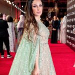 Saba Mubarak Instagram - مبروك للمملكة العربية السعودية انطلاق مهرجان البحر الاحمر السينمائي ، مبسوطين و فخورين ❤️🍀. From the opening of @redseafilm ❤️ styled by @yasmineeissa dress @georgeshobeika jewelry @yataghanjewellery pic @ammarparis Makeup and hair @salon_mermaid Jeddah, Saudi Arabia