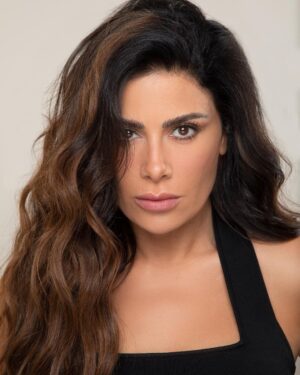 Saba Mubarak Instagram - Up close… just me 🖤